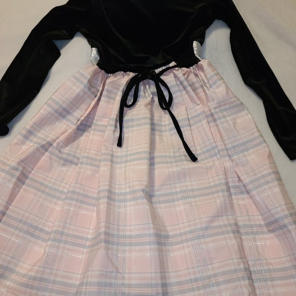 Dress - Picture 3 of 4